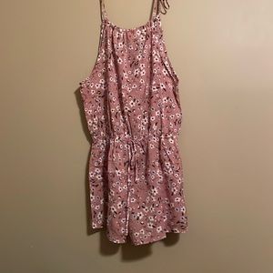 Shein, floral romper. New never worn. Size Medium